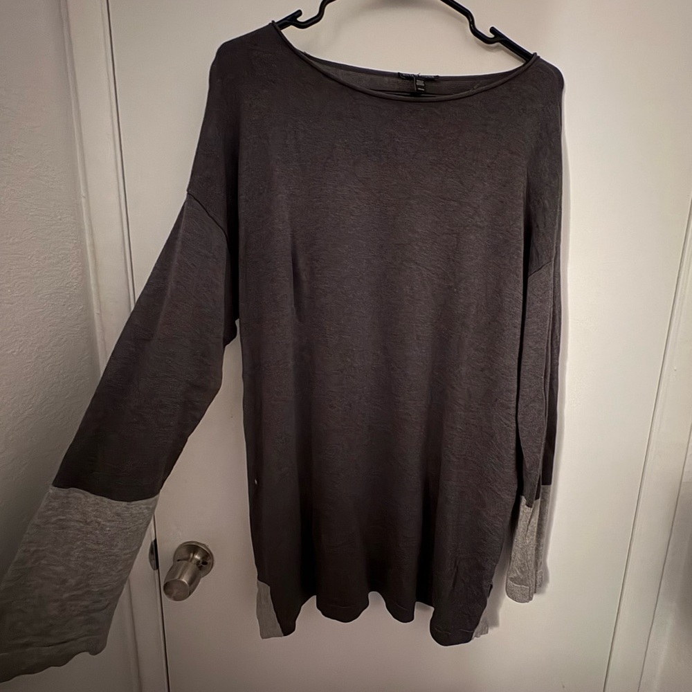 Eileen Fisher Charcoal and Light Gray Long Sleeve Sweatshirt